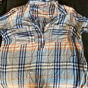 Women’s maternity shirt